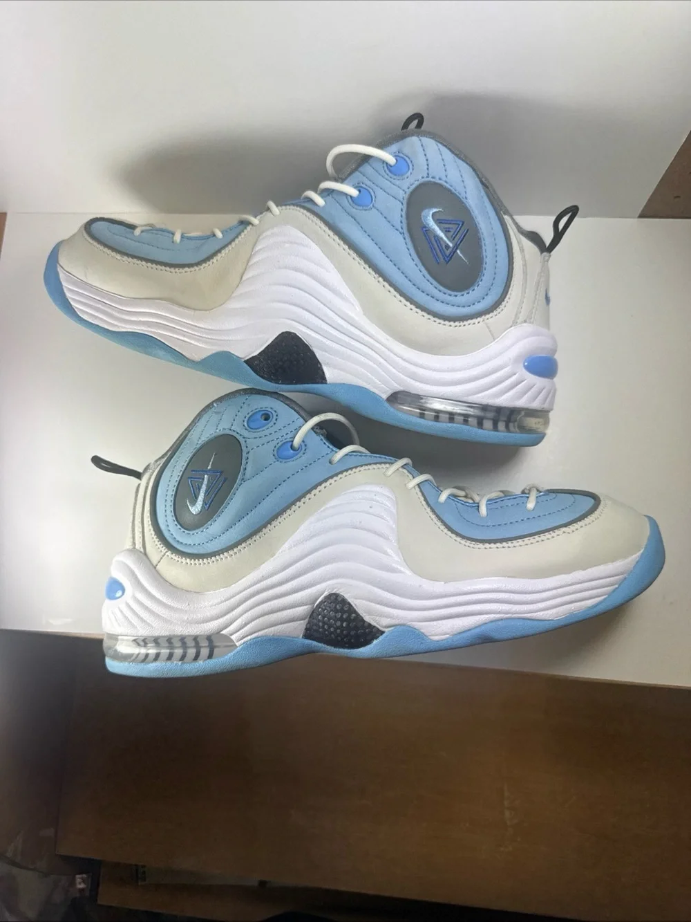 Nike Air Penny 2 Social Status Men’s Size 10.5 Blue and White Athletic Sneakers - Picture 7 of 12